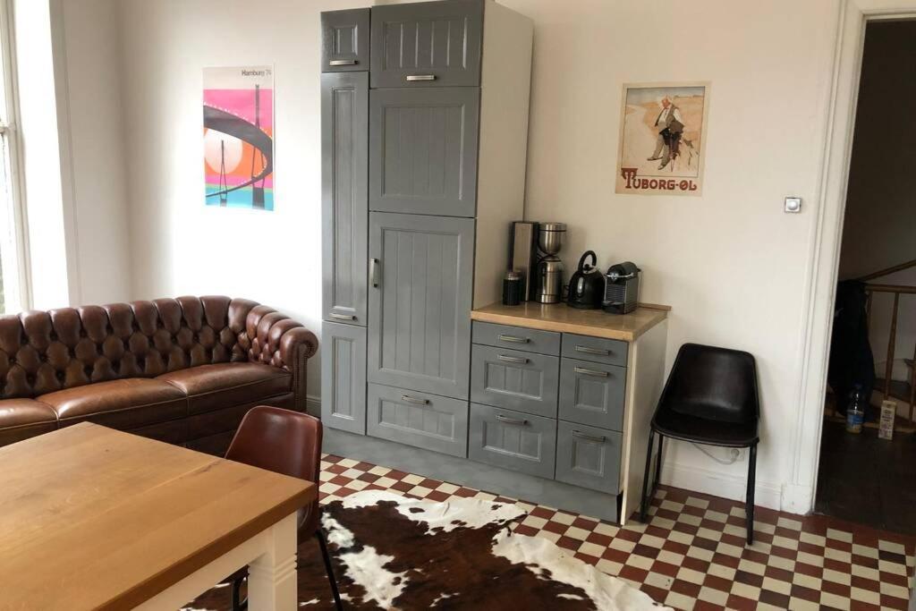 המבורג Grosszuegige 185M2-Altbauwohnung In Bestlage 7Zimmer-2Baeder-2Kuechen-2Wcs מראה חיצוני תמונה