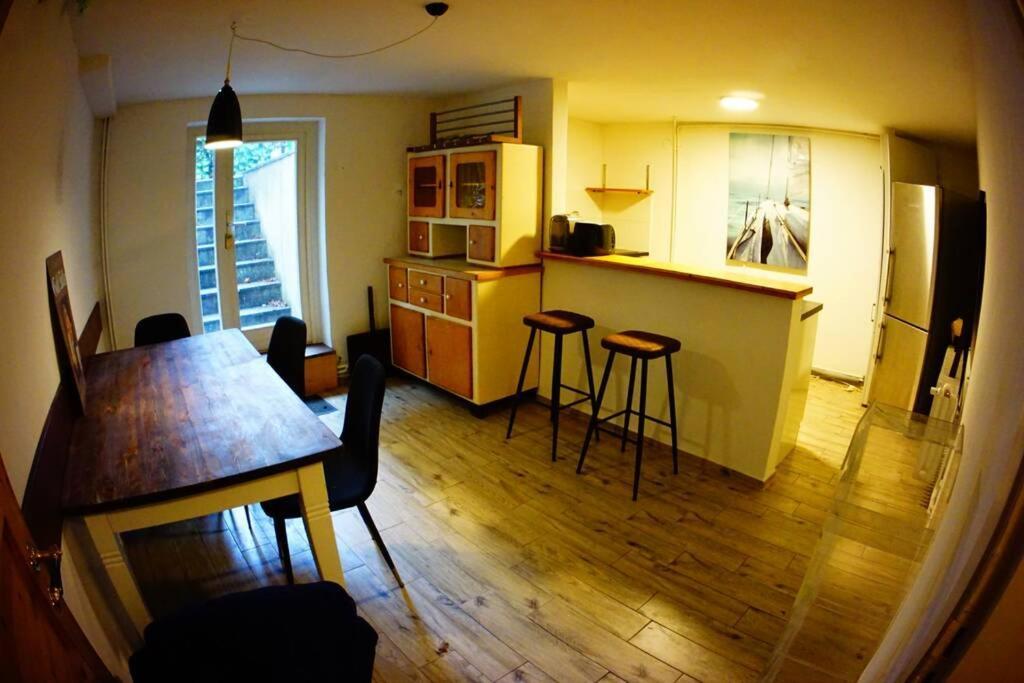 המבורג Grosszuegige 185M2-Altbauwohnung In Bestlage 7Zimmer-2Baeder-2Kuechen-2Wcs מראה חיצוני תמונה