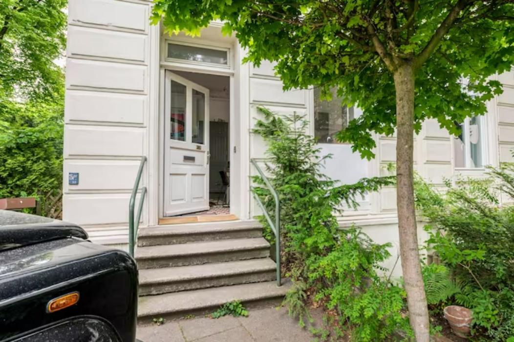 המבורג Grosszuegige 185M2-Altbauwohnung In Bestlage 7Zimmer-2Baeder-2Kuechen-2Wcs מראה חיצוני תמונה