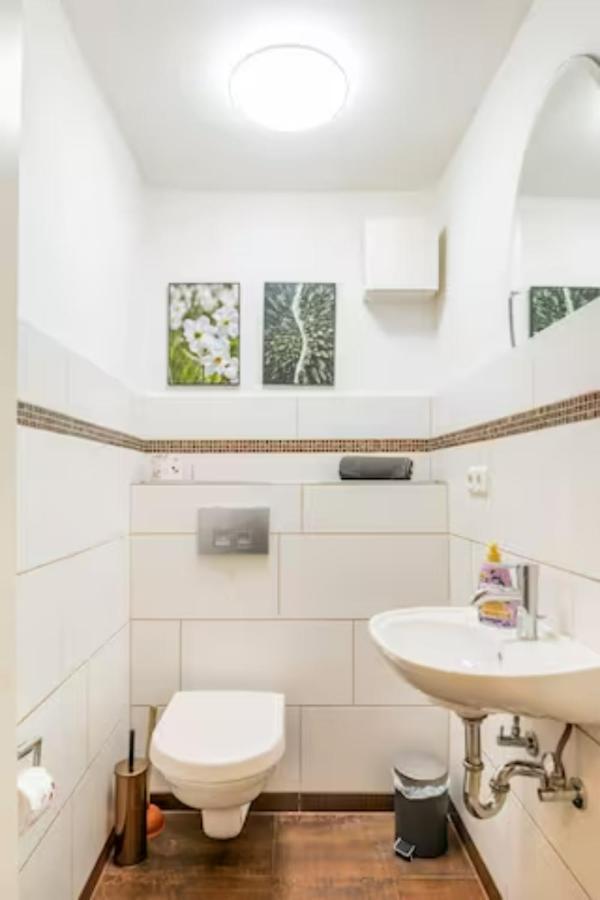 המבורג Grosszuegige 185M2-Altbauwohnung In Bestlage 7Zimmer-2Baeder-2Kuechen-2Wcs מראה חיצוני תמונה