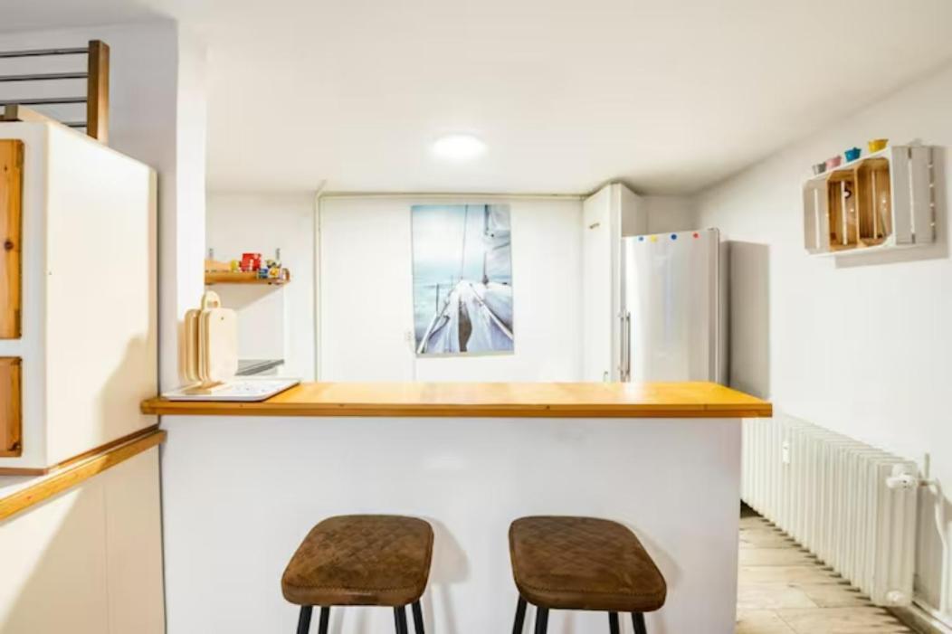 המבורג Grosszuegige 185M2-Altbauwohnung In Bestlage 7Zimmer-2Baeder-2Kuechen-2Wcs מראה חיצוני תמונה