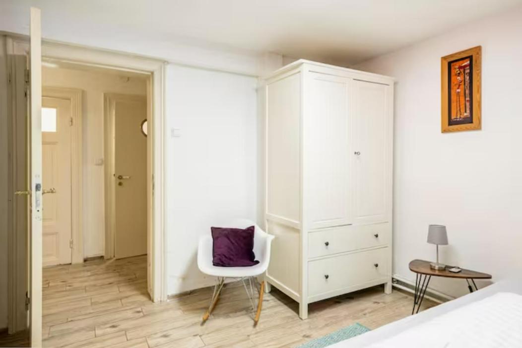 המבורג Grosszuegige 185M2-Altbauwohnung In Bestlage 7Zimmer-2Baeder-2Kuechen-2Wcs מראה חיצוני תמונה